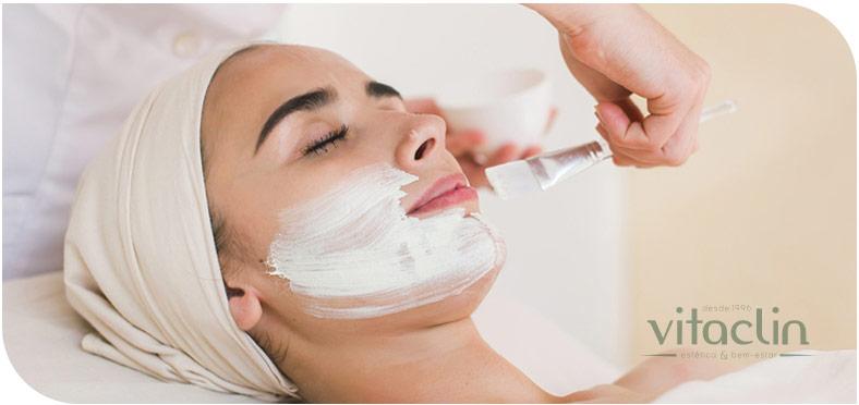 Peeling medios